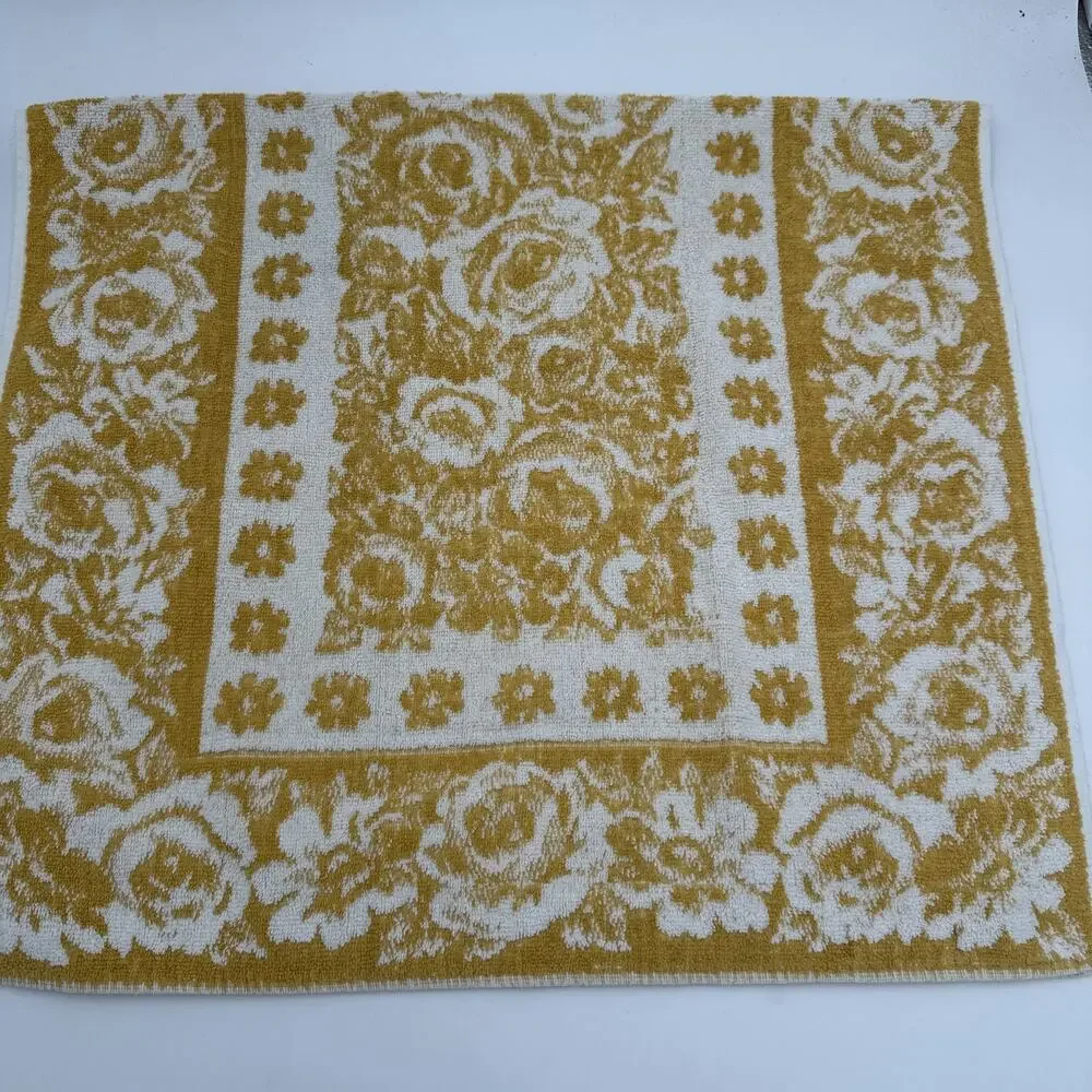 Vintage St Marys Bath Towel Gold White MCM Retro Floral USA